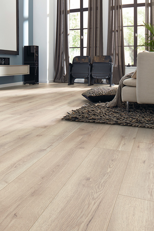 New Floors For The Year 2018 Kronotex Collections Swiss Krono Mountain Oak Beige D4728 Of The Mammut Plus Collection