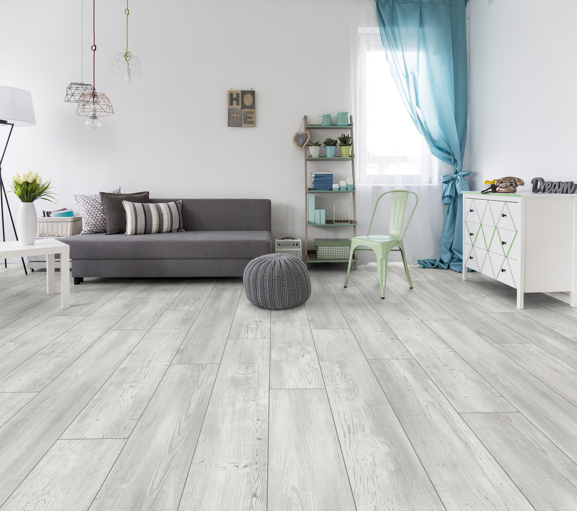 Viking Pine (P 1204) décor of the KRONOTEX AQUA ROBUSTO collection
